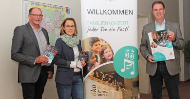 „Jeder Ton ein Fest!“ – Familiäres Musikerlebnis in der Petri-Kirche Petershagen „Jeder Ton ein Fest!“ – Familiäres Musikerlebnis in der Petri-Kirche Petershagen