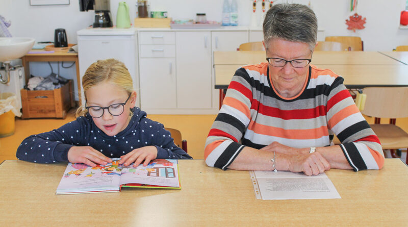 Lesepaten helfen an der Grundschule – Kinderschutzbund sucht weitere Ehrenamtliche