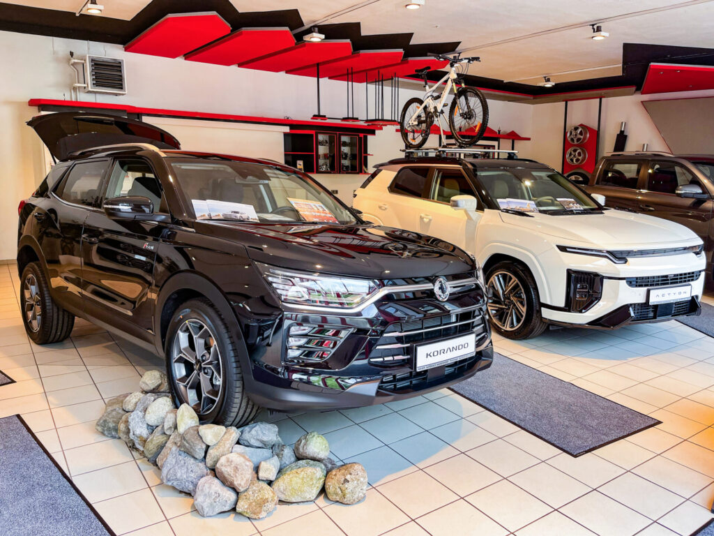 Das Autohaus Nackenhorst ist jetzt KGM-Partner. Foto: Krischi Meier