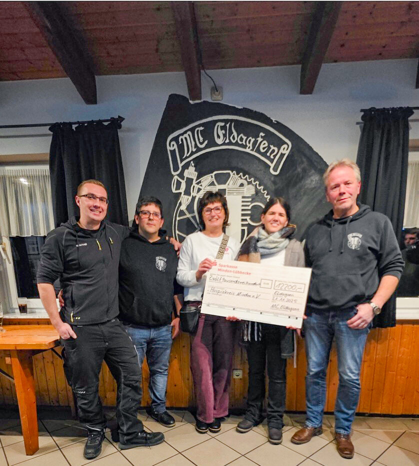 Ein Gänsehaut-Moment: Der MC Eldagsen hat einen Scheck in Höhe von 12.200 Euro an den Hospizkreis Minden übergeben. Foto: privat