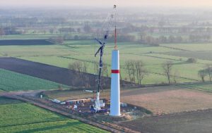 Nach dem Vorbild des im Bau befindlichen Bürgerwindparks in Wagenfeld möchte die KWP östlich von Holzhausen einen weiteren Windpark errichten. Foto: ddm