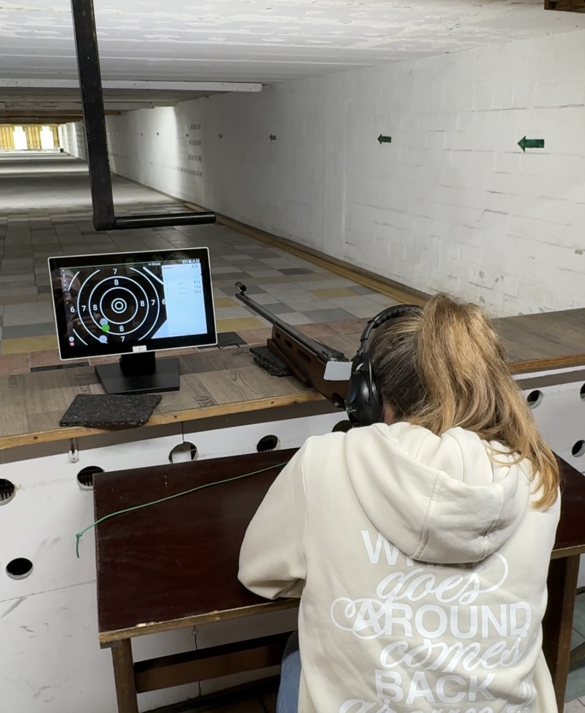 Redakteurin Jessica Höffner beim „Praxistest“. Foto: Dietmar Meier