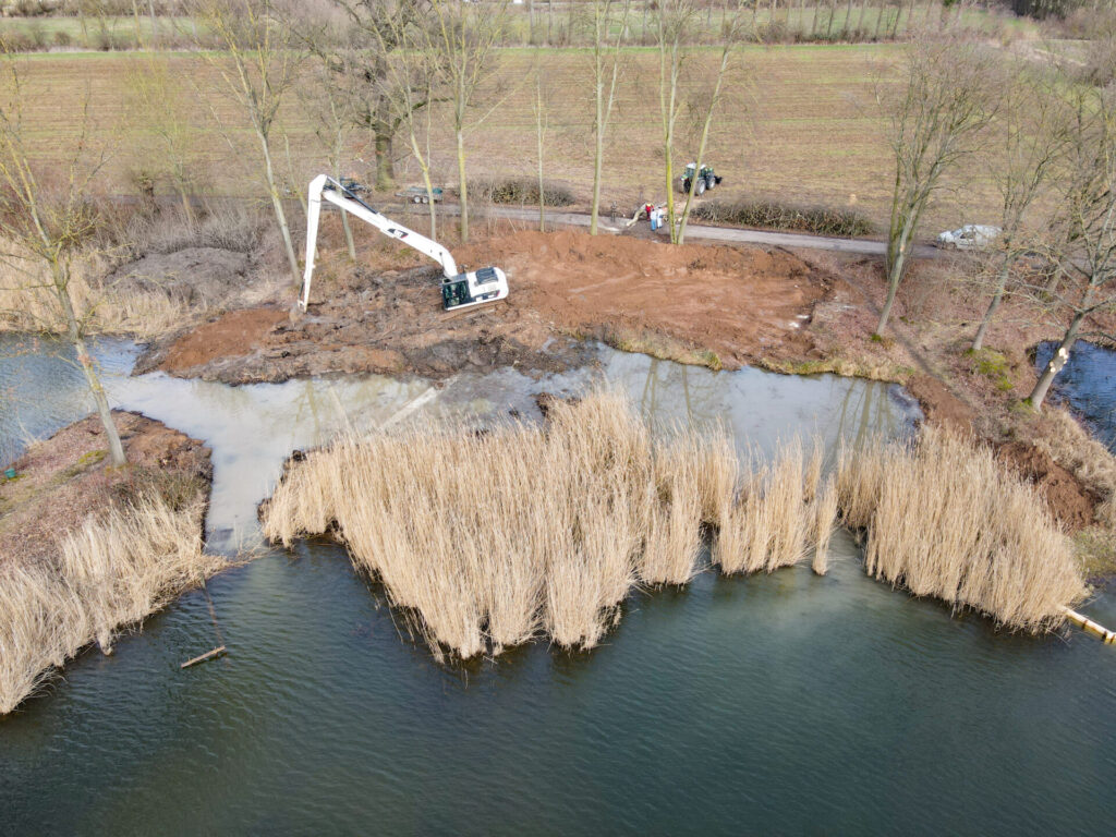 Renaturierungs-Maßnahme am Lahder Kiesteich. Foto: privat