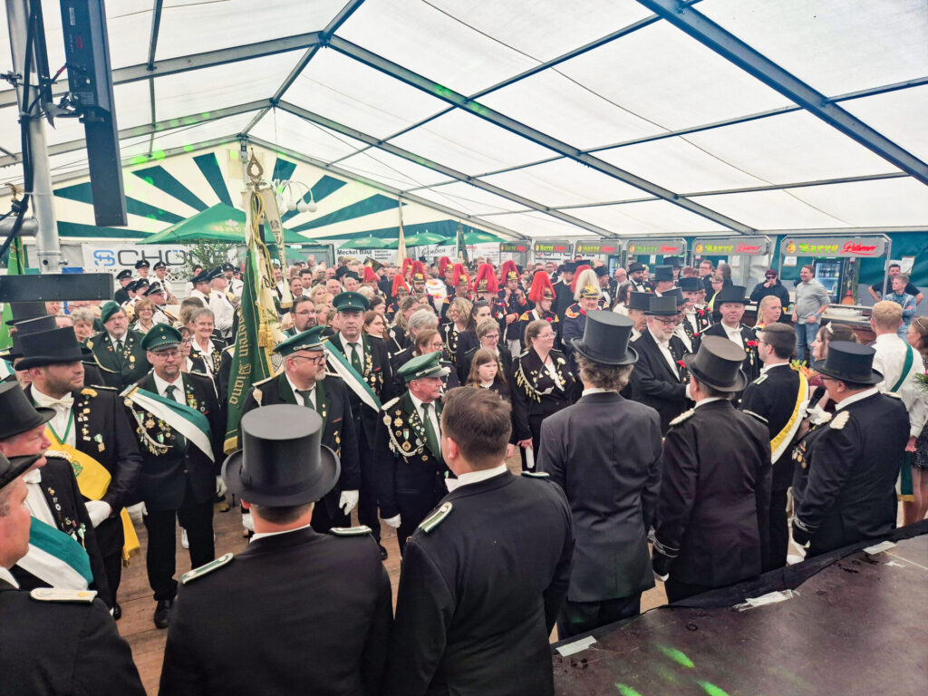 Das Todtenhauser Schützenbataillon freut sich auf Tage voller Gemeinschaft, Musik, Party und Tradition. Foto: privat