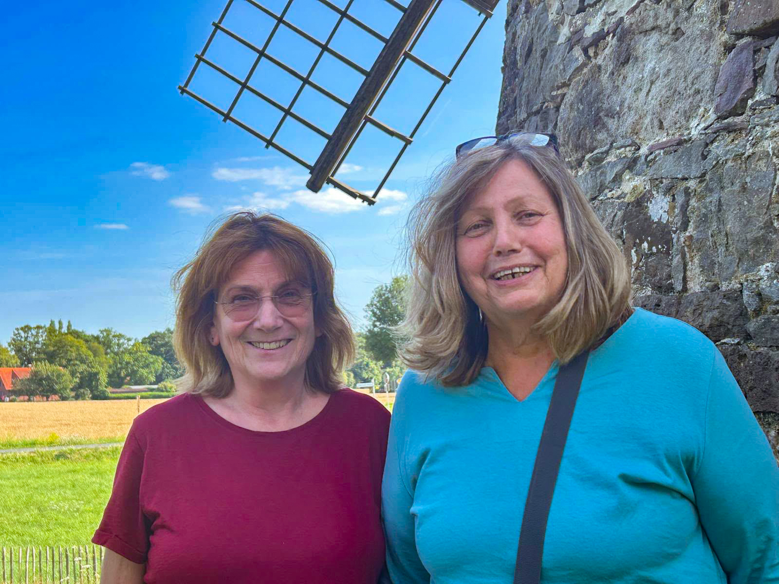 Heike Lohmeier (links) und Birgit Altvater-Hotz sind die neuen Ortsheimatpflegerinnen in Todtenhausen. Foto: privat